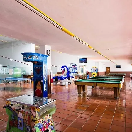 S. Soares Clube Praia Da Rocha Apartment *